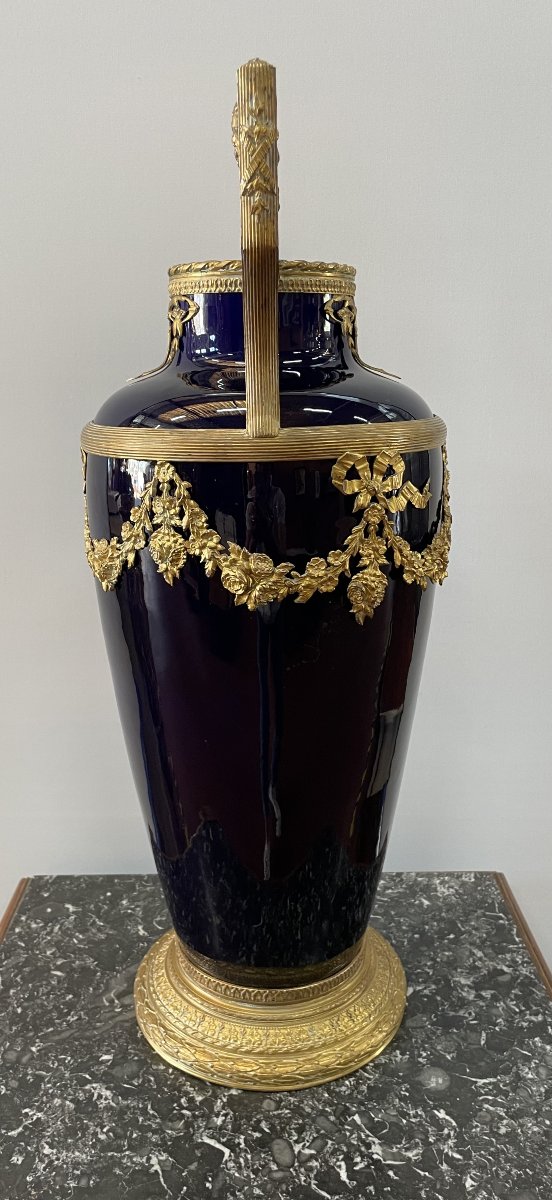 IMPOSANT VASE BLEU DE SEVRES , HT 52.-photo-3