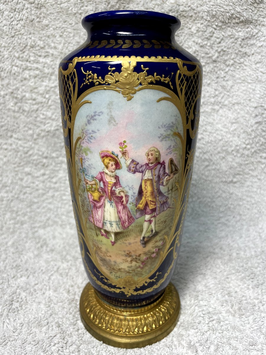 Blue Sèvres Vase, Château Des Tuileries