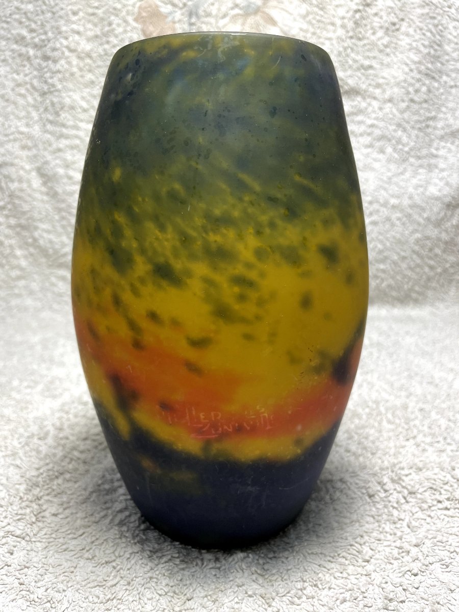 VASE MÜLLER FRERES LUNEVILLE , HT 19,5.