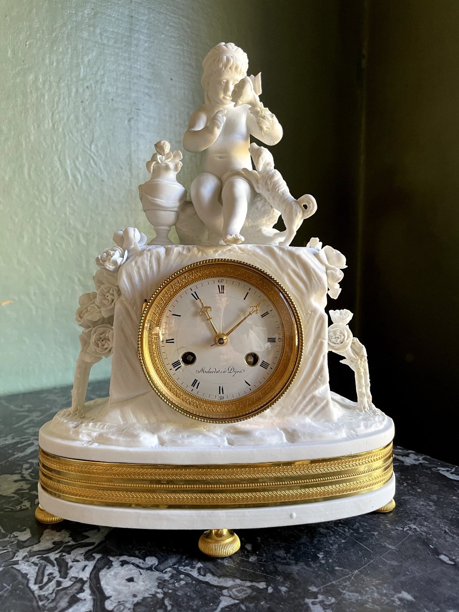 PENDULE DIRECTOIRE EN BISCUIT , HT 31.-photo-2