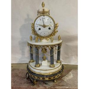 Pendule Louis XVI datée 7 Bre 1789 à Quantième