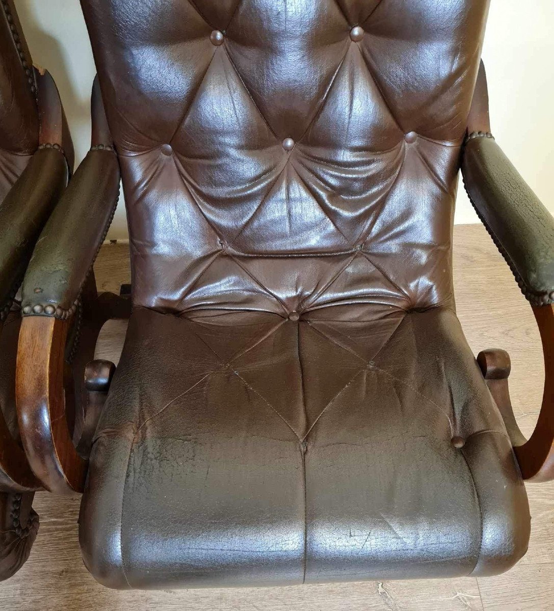 Pair Of Leather Chesterfiel Armchairs-photo-2
