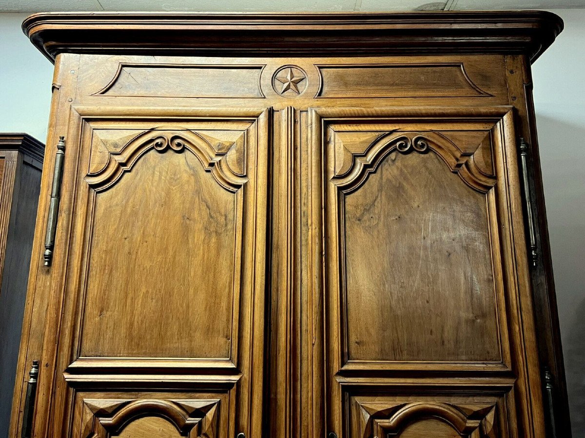 Importante Armoire Lyonnaise époque Louis XIV En Noyer Massif -photo-1