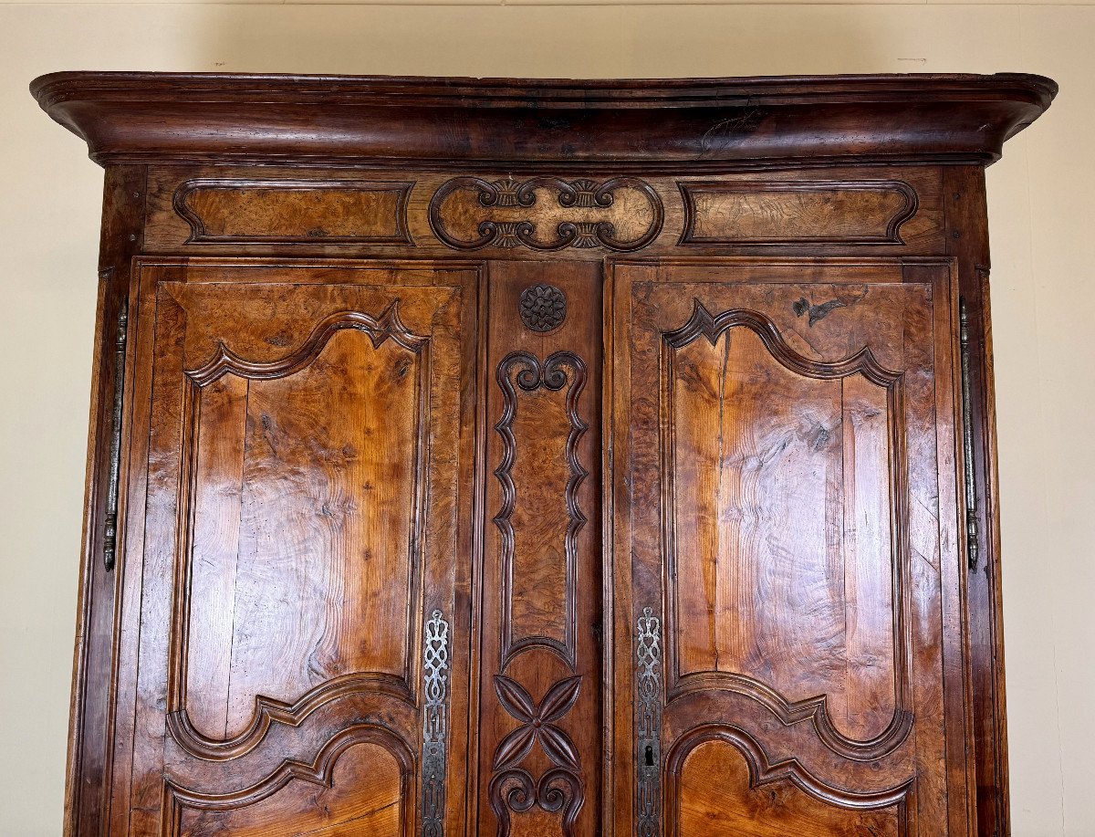 Armoire &eacute;poque Louis XV En Noyer Et Orme-photo-1