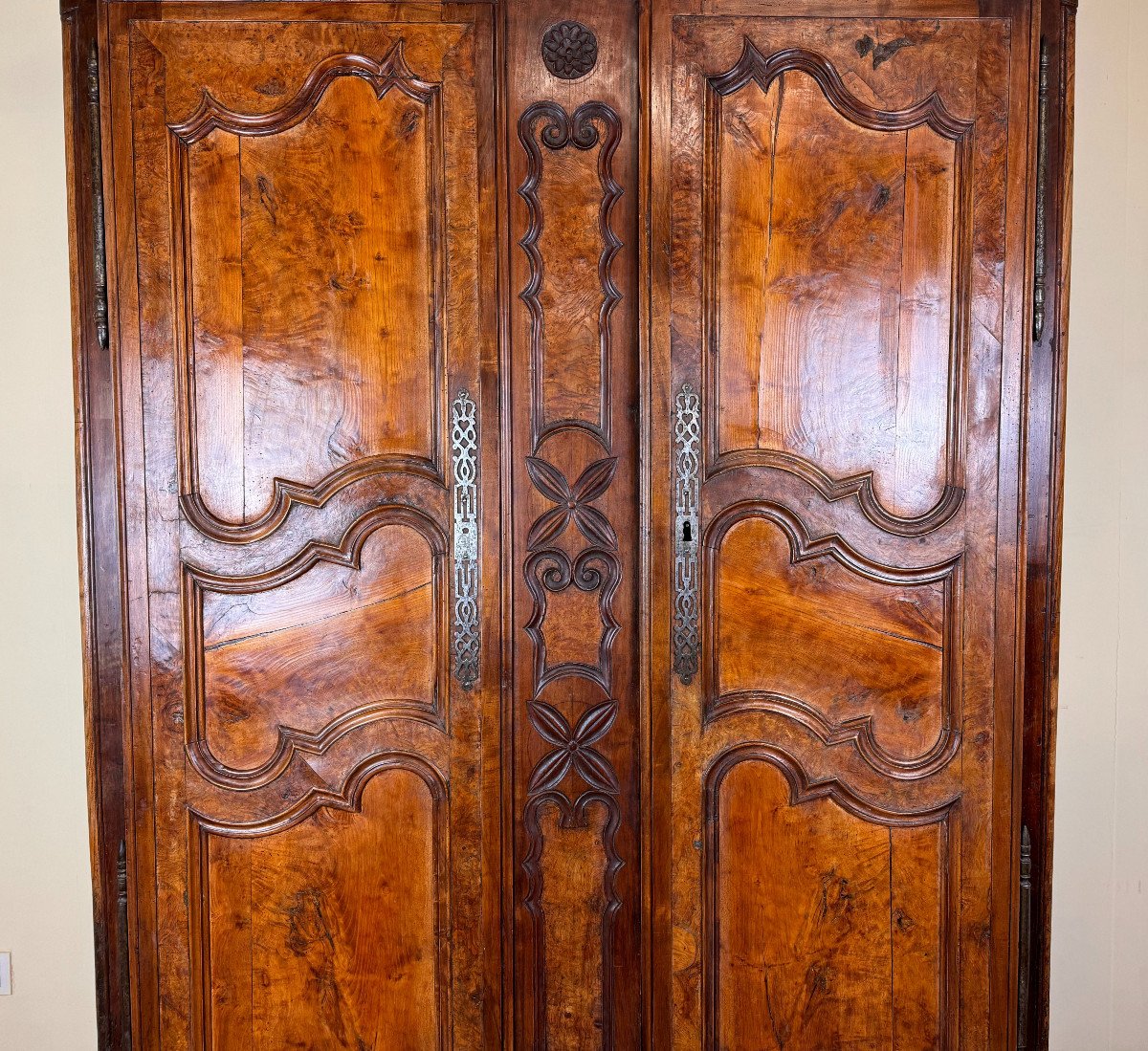 Armoire &eacute;poque Louis XV En Noyer Et Orme-photo-2