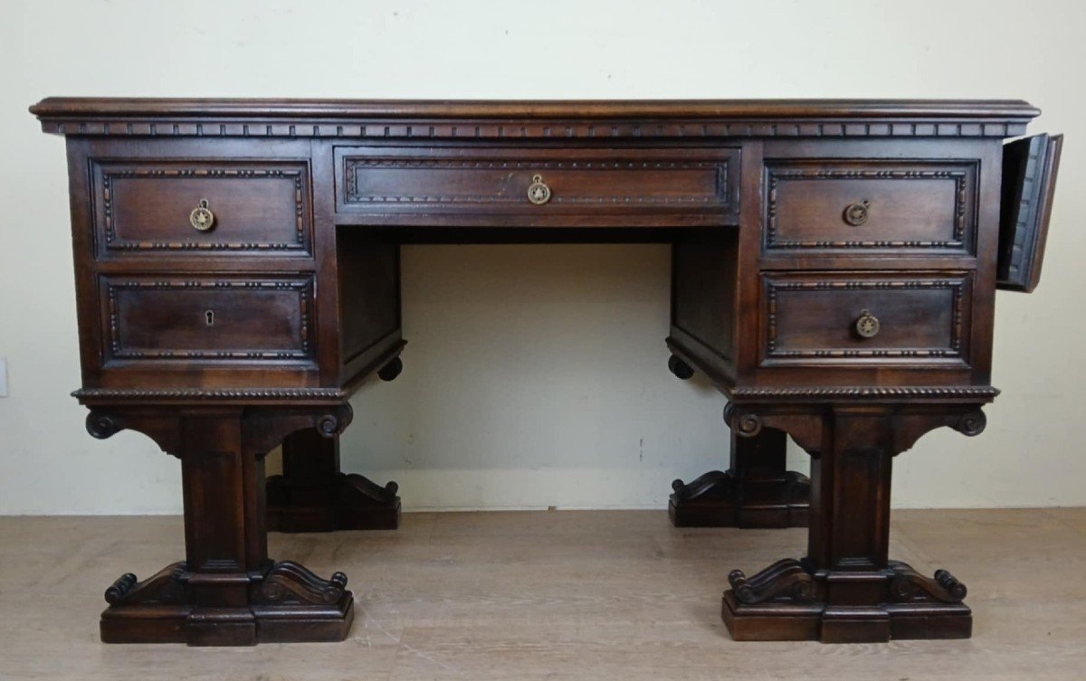 Unusual Renaissance Style Center Desk Made In The Mid-19th Century In Walnut-photo-4