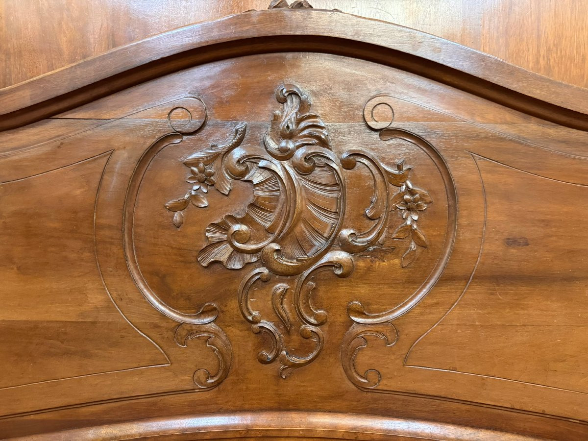 Louis XV Style Walnut Bed-photo-6