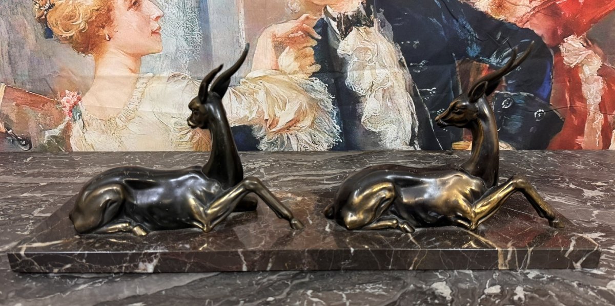Spelter Statue / Art Deco Deer-photo-2