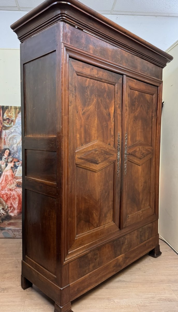 Burgundy Cabinet In Solid Walnut -photo-7