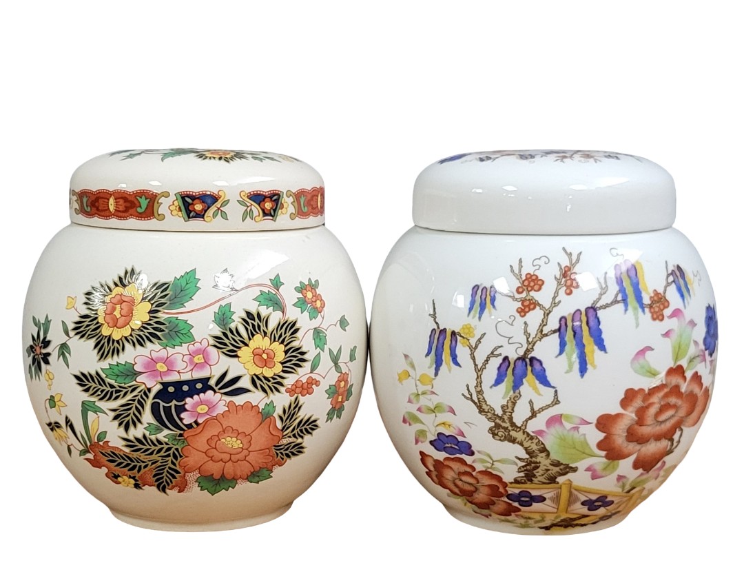 paire de pots couverts en porcelaine chinoise