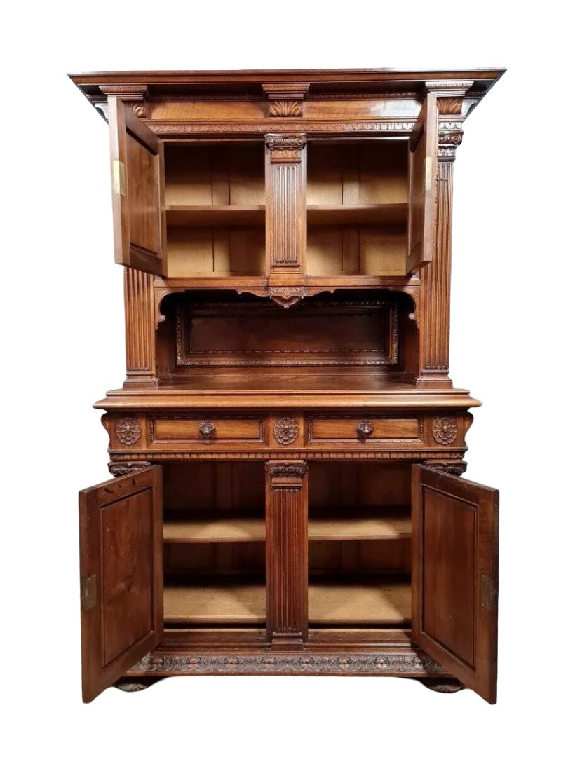 Buffet deux corps style renaissance en noyer massif -photo-1