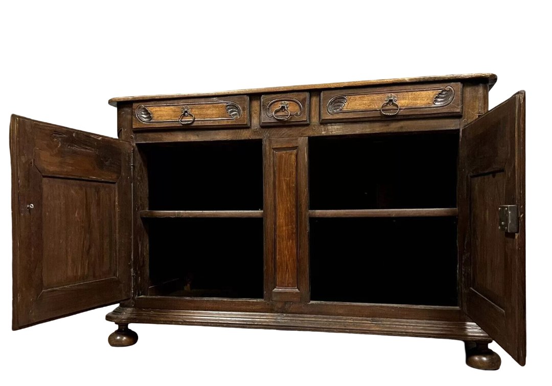 Louis XIII Period Burgundy Sideboard In Solid Oak And Walnut -photo-3