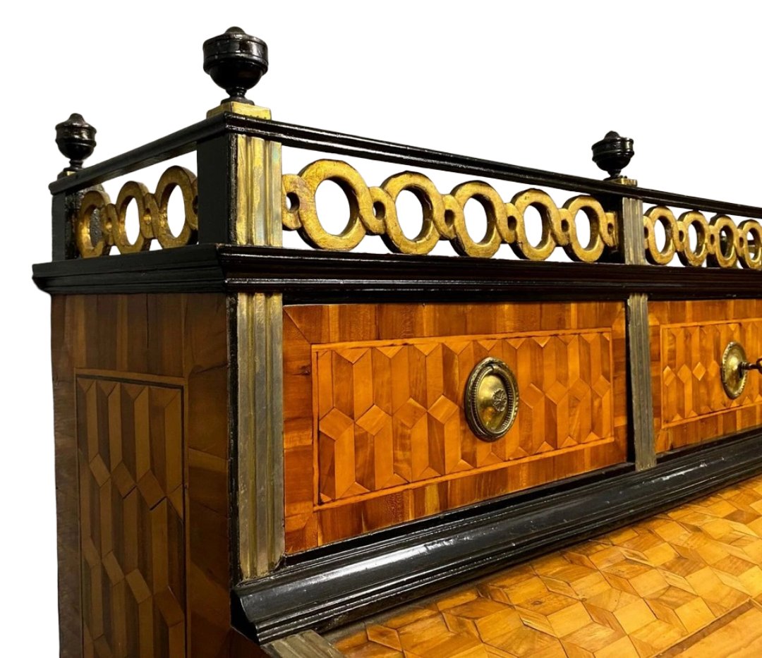 Important Louis XVI Period Cylinder Desk In Marquetry-photo-5