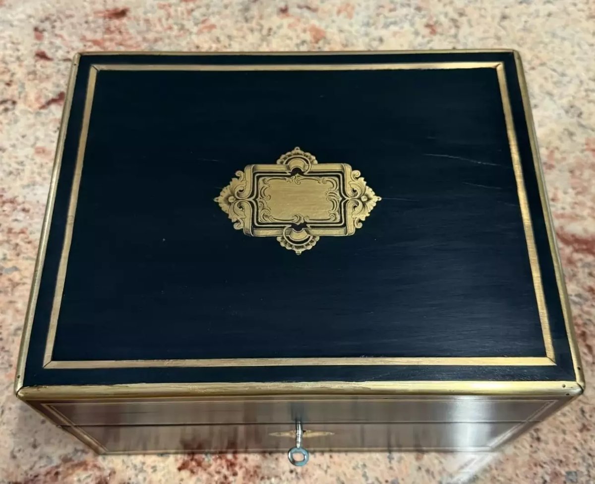 Tahan Paris : Rare coffret de voyage en marquéterie Boulle époque Napoléon III-photo-2