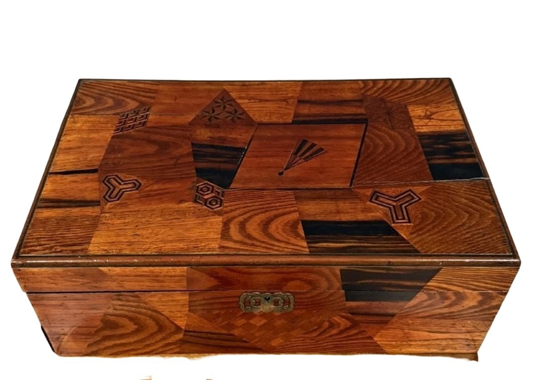 Japan 19th Century: Meiji Period Marquetry Travel Secretary (1868-1912)