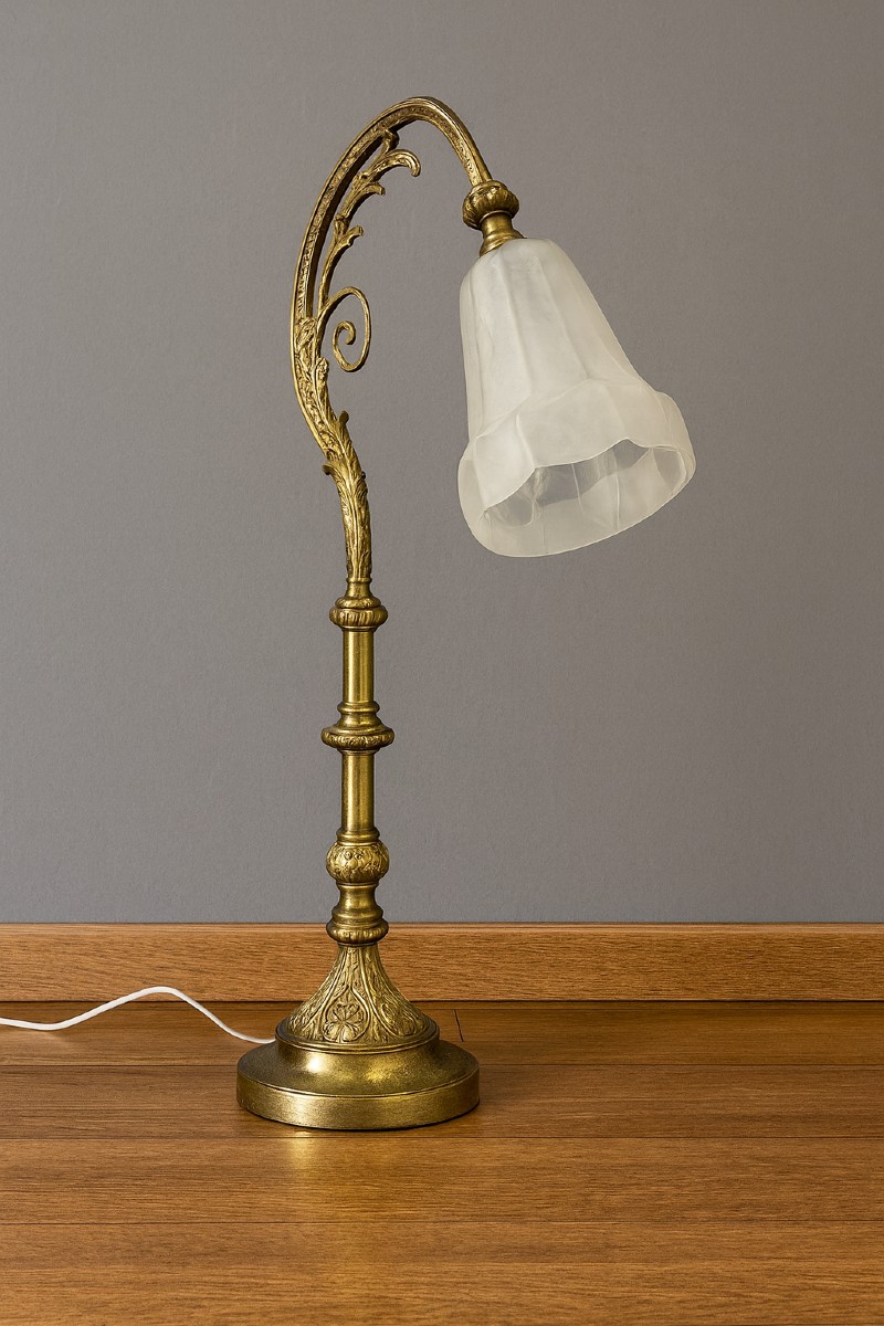 Degué: Large Napoleon III Period Desk Lamp In Gilded Bronze