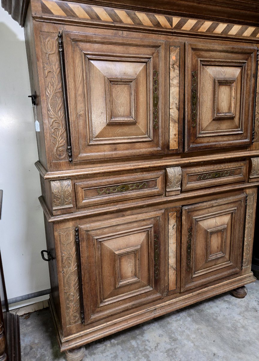 Buffet cabinet dit montbelliard époque XVIIIeme en chéne sculpté-photo-2