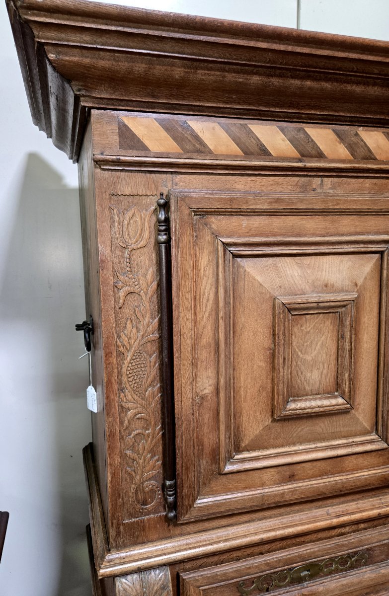Buffet cabinet dit montbelliard époque XVIIIeme en chéne sculpté-photo-4