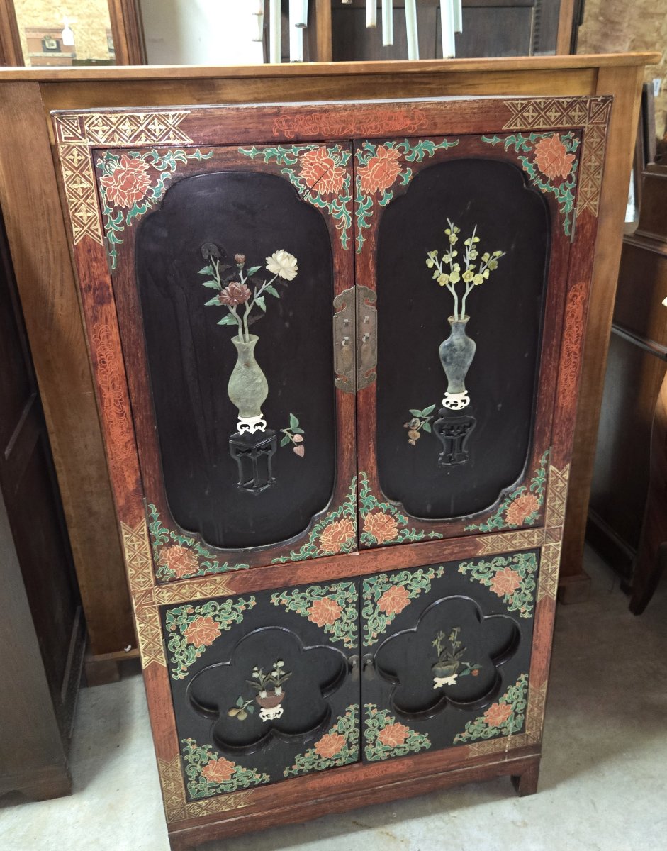 meuble en laque de chine et pierres dures-photo-1