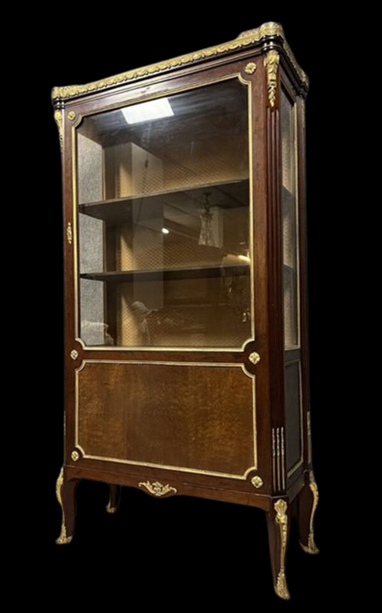 Vitrine style Louis XV a galerie en acajou et bronzes dorés époque XIXeme-photo-3
