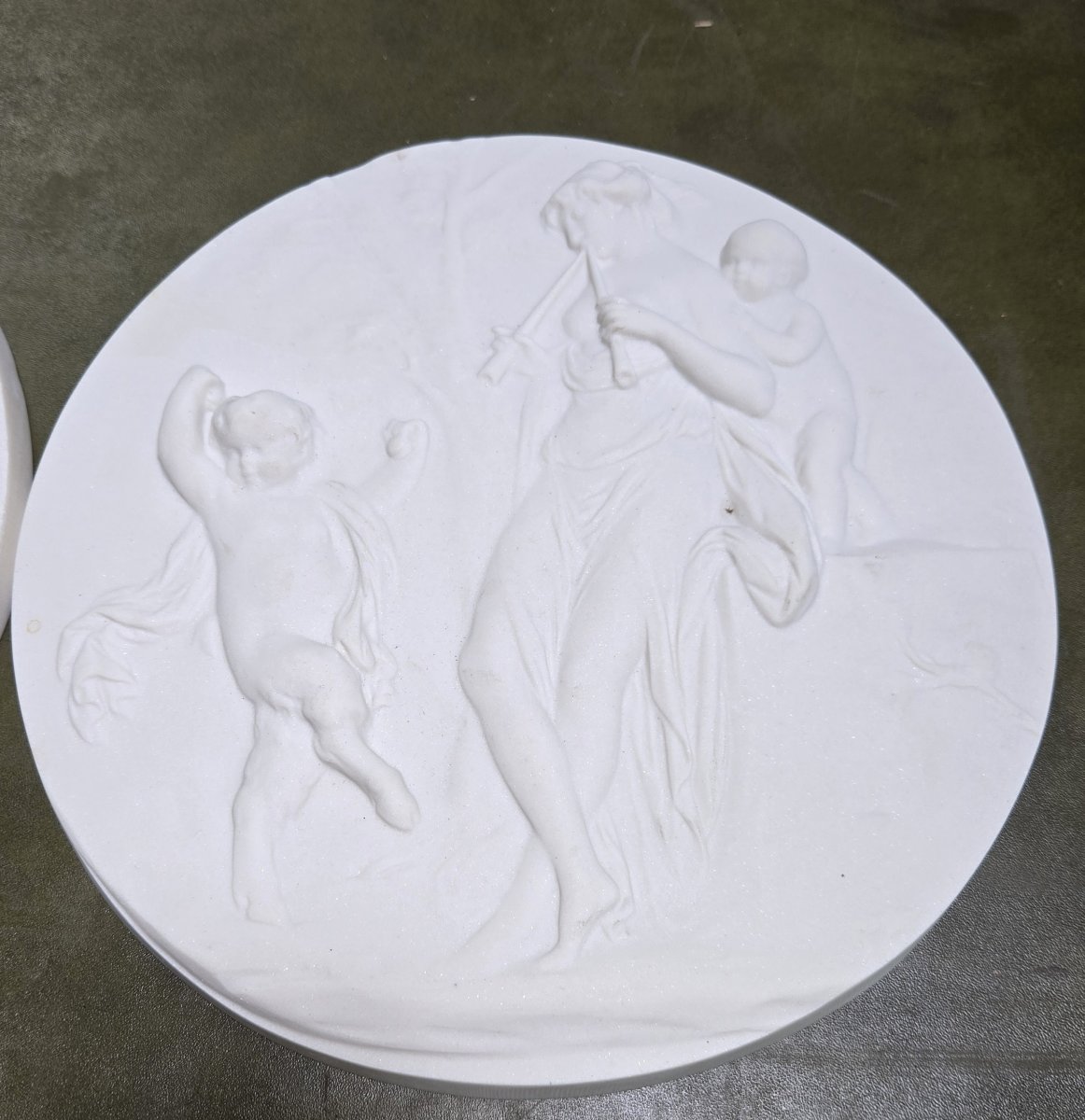 Two Marble Tondos With Antique Decorations-photo-4