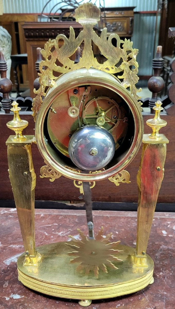 Pendule portique d’époque Empire en bronze doré au mercure -photo-4