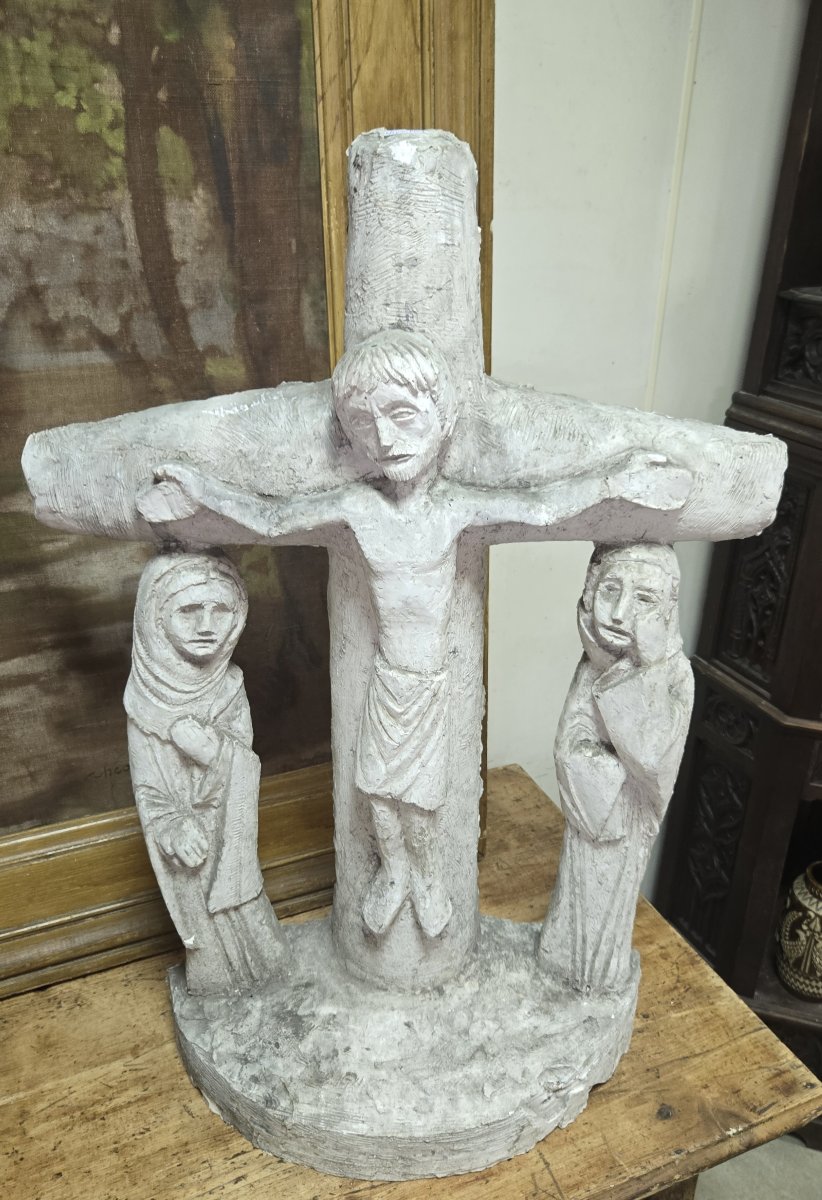 Gabriel GOUTTARD (1927-2015). Calvaire en plâtre sculpté en ronde bosse.-photo-3