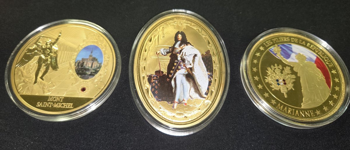 3 Pieces Or Medals In Limited Mintage Gilded With Fine Gold With Swarovski Inlays-photo-3