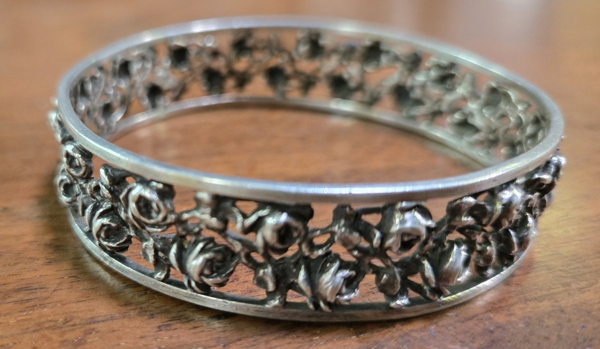 Openwork Silver Bracelet With Raised Rose Motifs From The Art Deco Period-photo-1