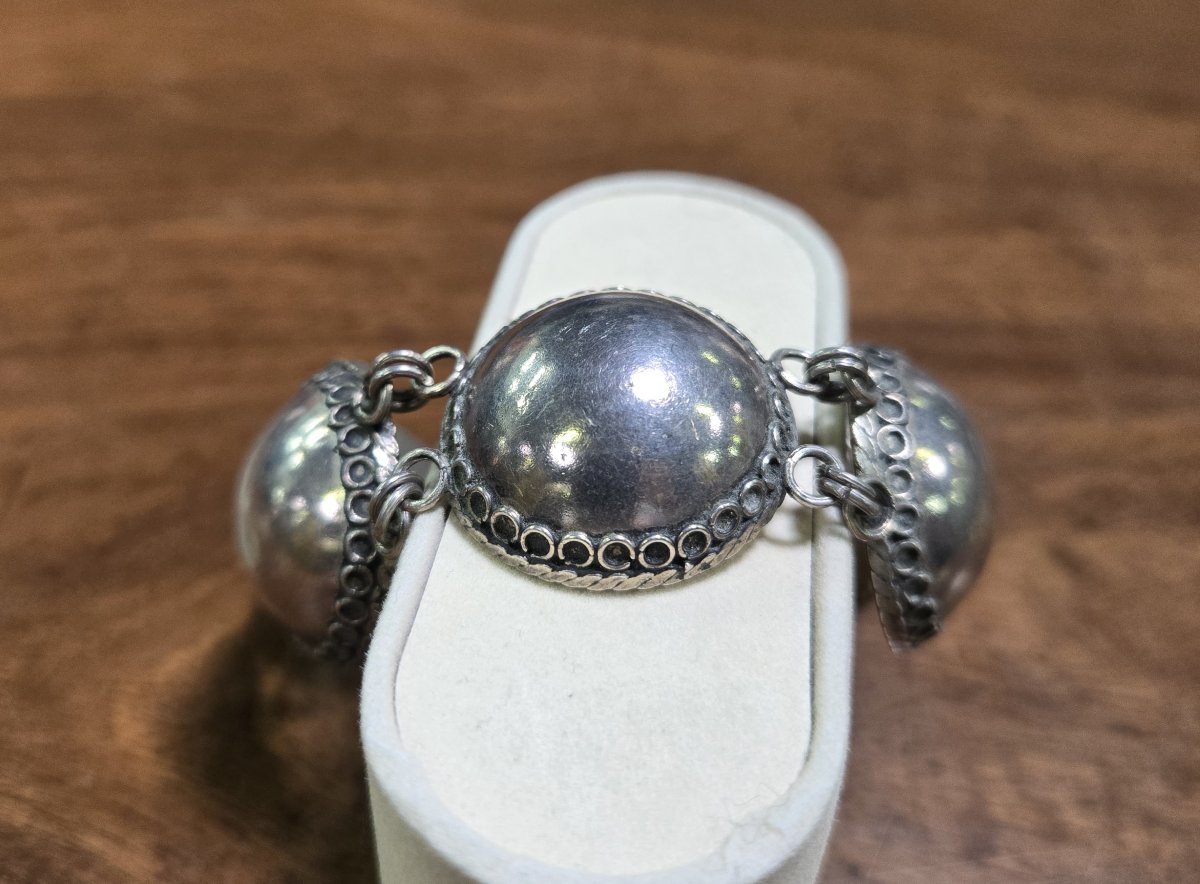 Baroque Style Silver Bracelet -photo-4