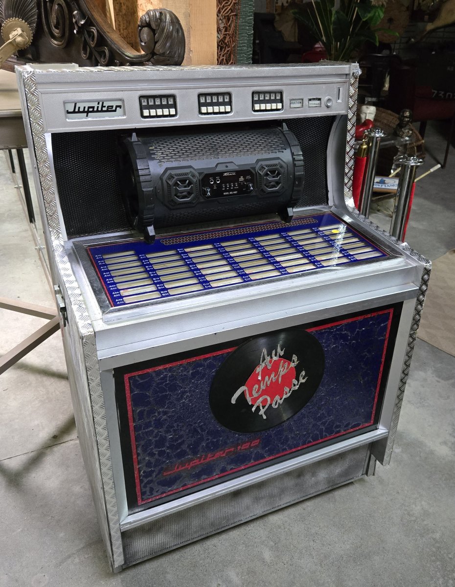 travail de créateur : Juke box fonctionnant en bluetooth-photo-1