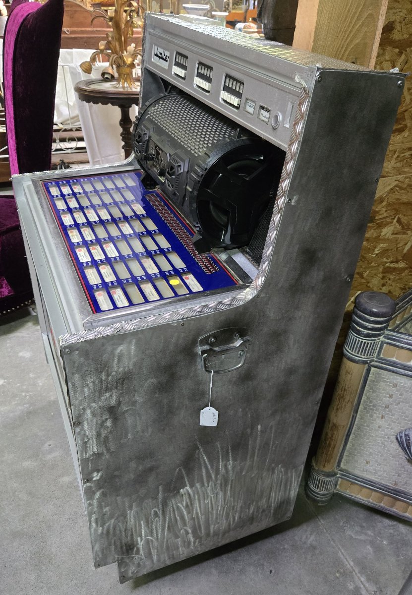 travail de créateur : Juke box fonctionnant en bluetooth-photo-6