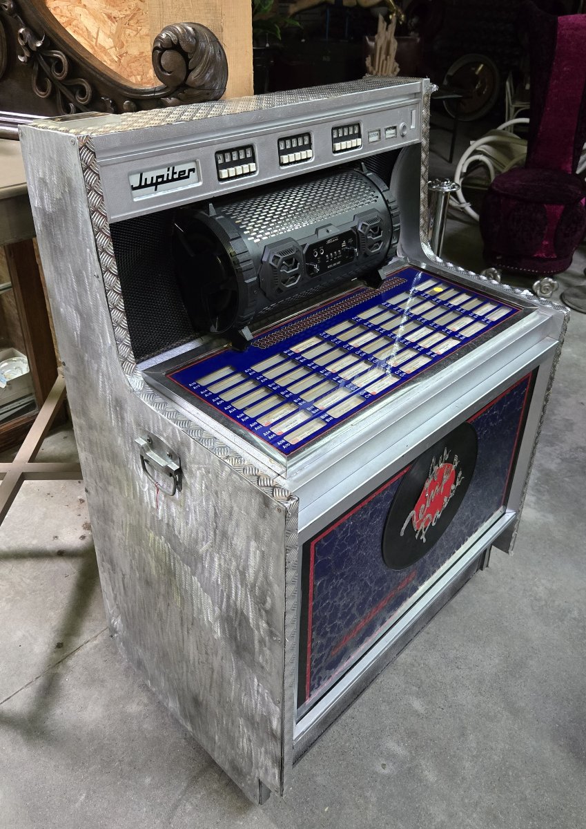 travail de créateur : Juke box fonctionnant en bluetooth-photo-8
