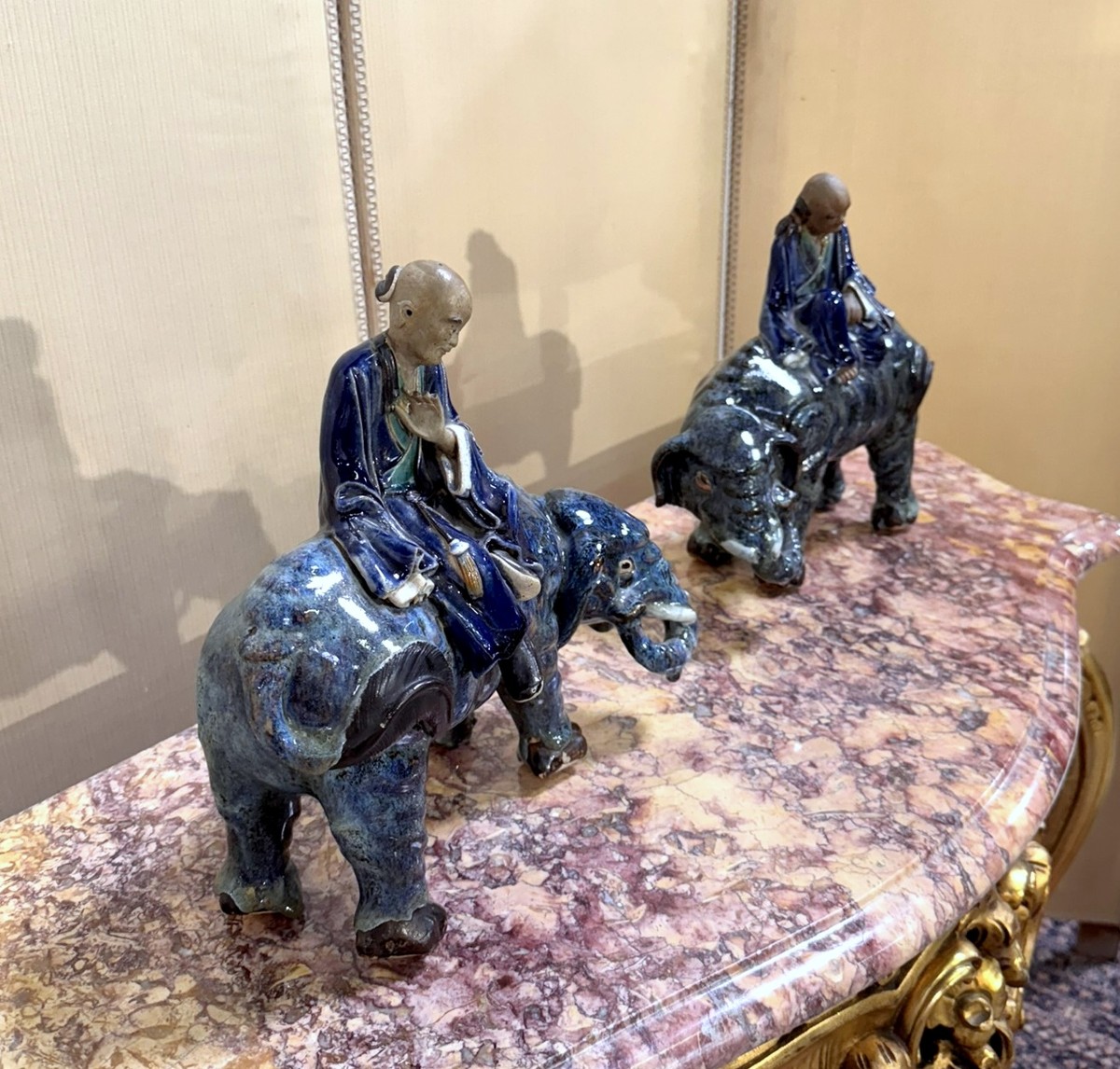 Asie XIXeme : paire de brule parfums figurant des personnages a dos d'éléphant-photo-2