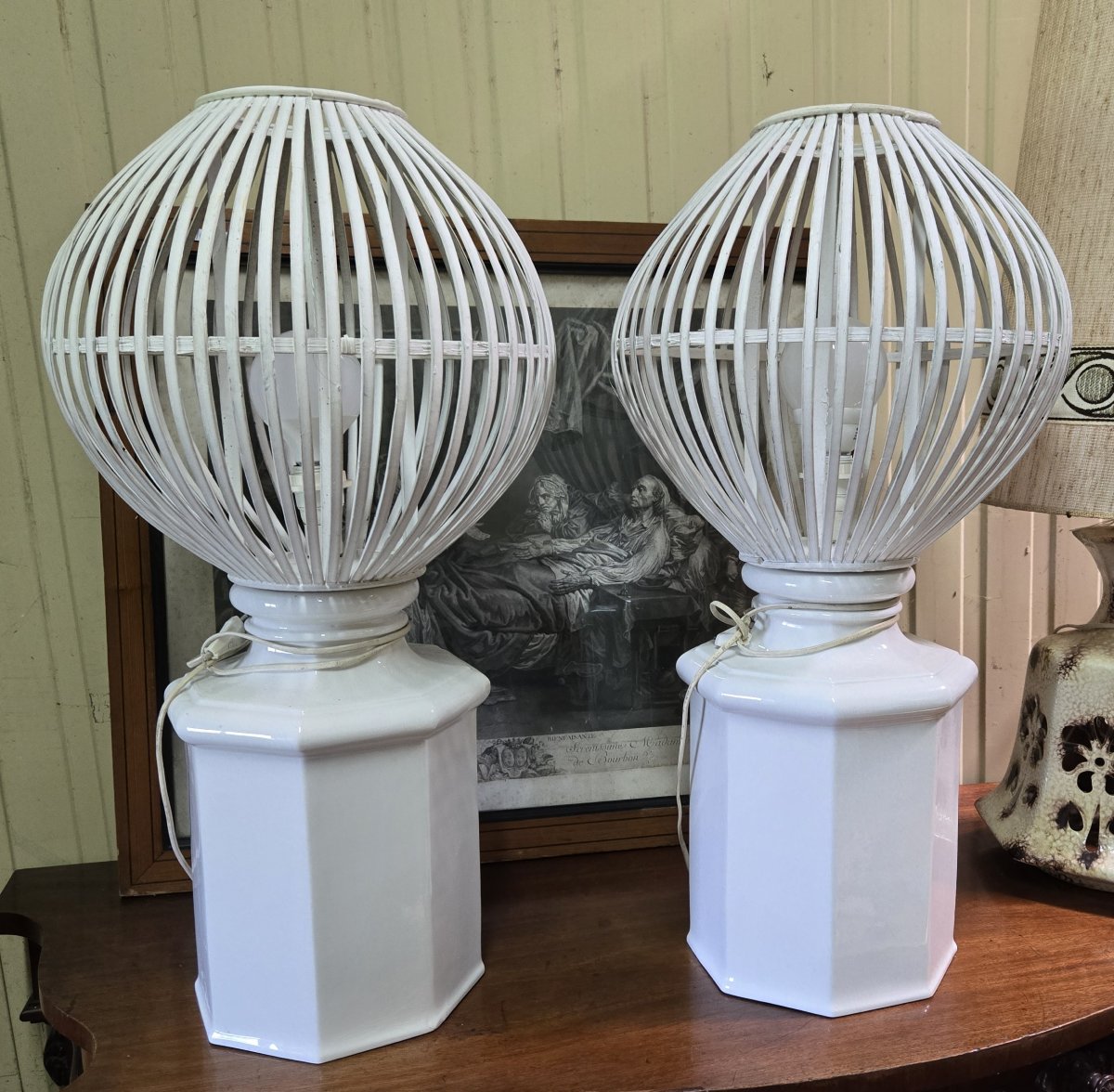 paire de trés grandes lampes modernistes en ceramique et bois peint-photo-1