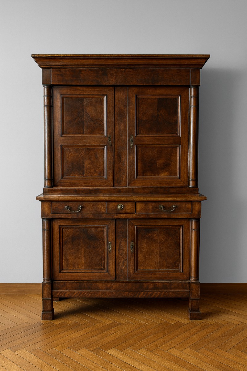 buffet deux corps époque Empire en noyer