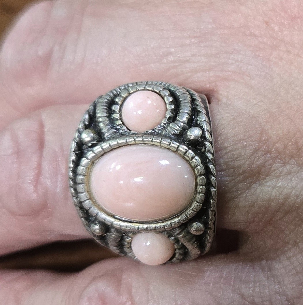 bague style Art Déco en argent et opale rose