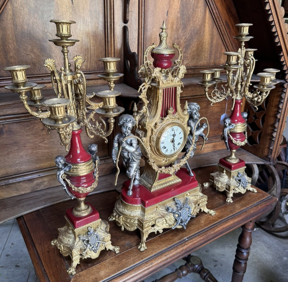 Imperial: Louis XV Style Clock And Two Candelabras - Baroque In Bronze And Red Marble -photo-3