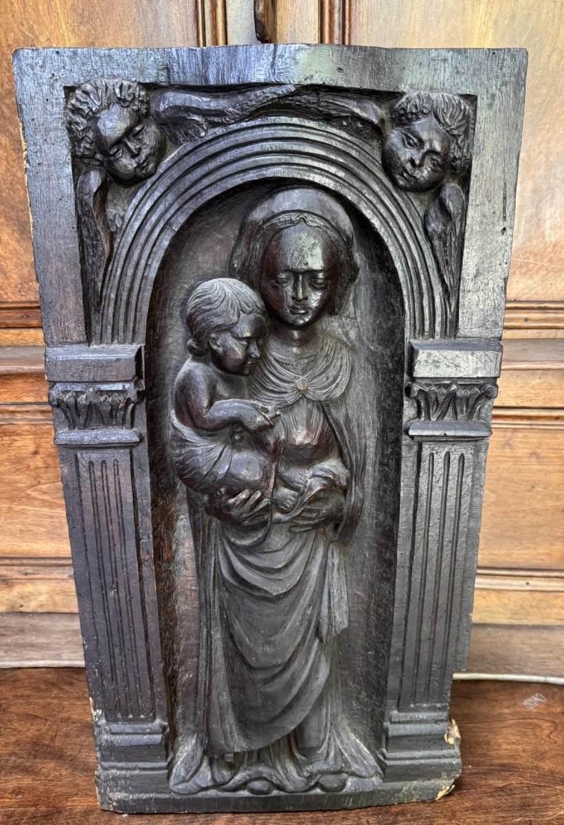 Italy 17th Century: Sculpture Of The Virgin And Child-photo-1