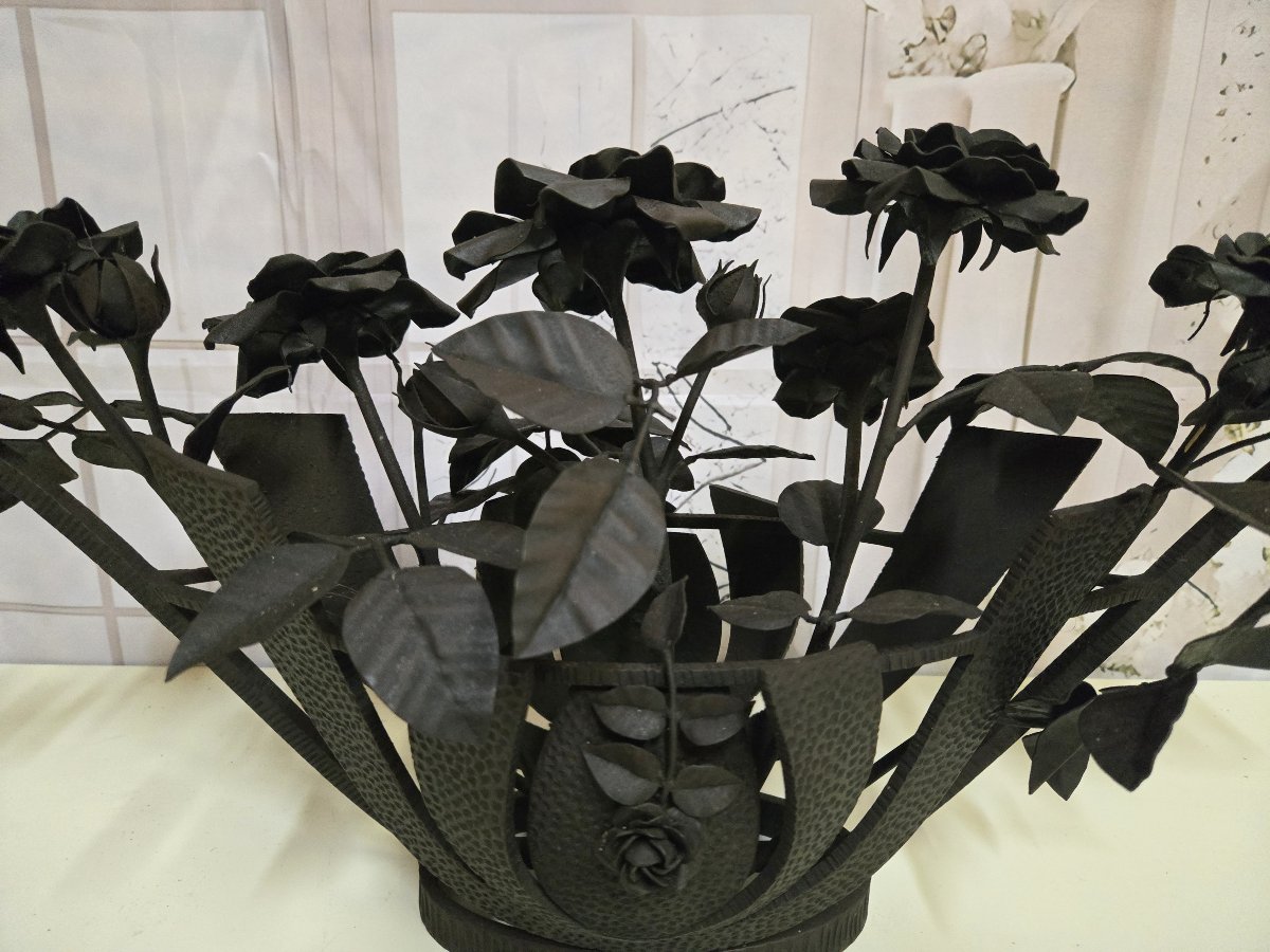 Dans l'esprit du travail d'Edgar Brandt : corbeille de roses en fer martelé-photo-2