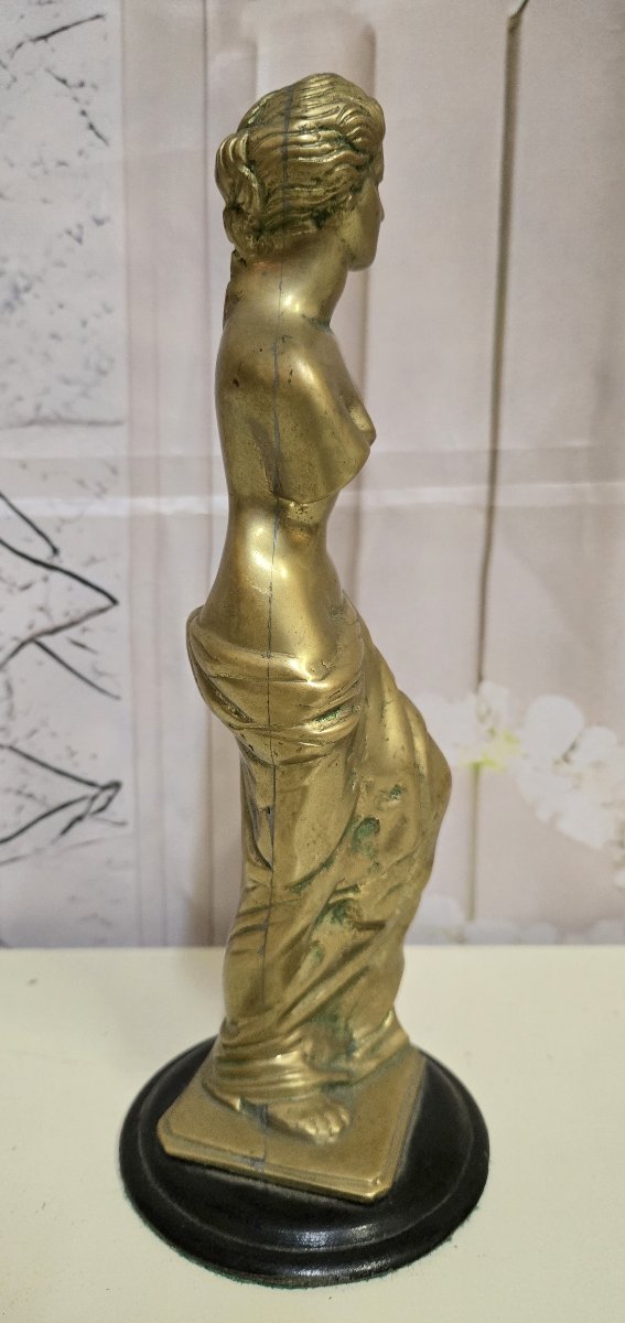 Statue en bronze à patine dorée représentant la Vénus de Milo-photo-4