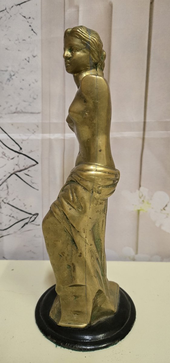 Statue en bronze à patine dorée représentant la Vénus de Milo-photo-6