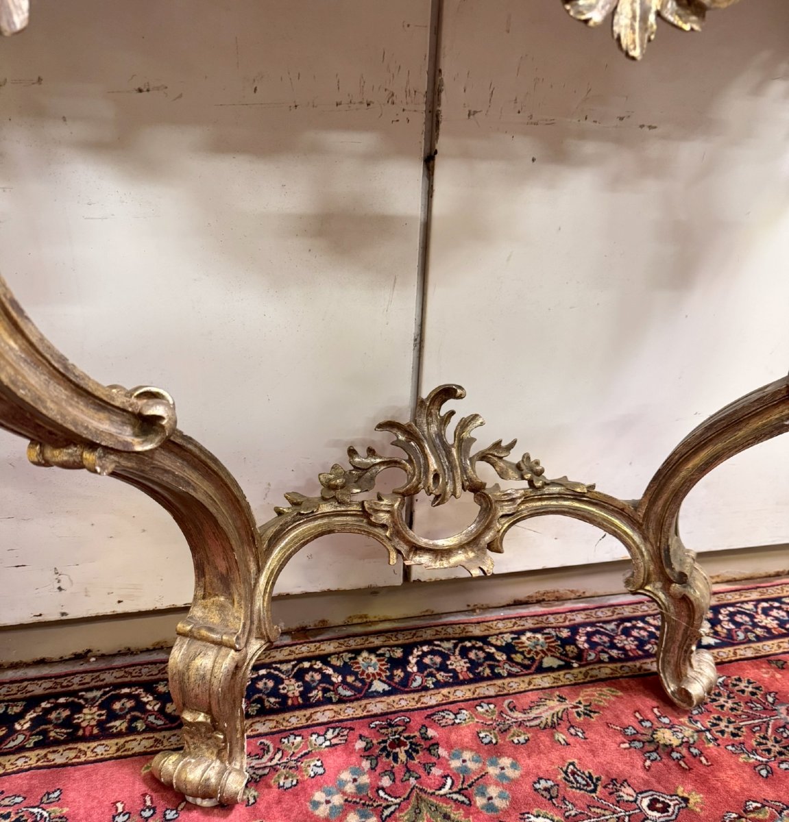 Importante console de chateau galbée + miroir style Louis XV en bois doré et argenté-photo-7