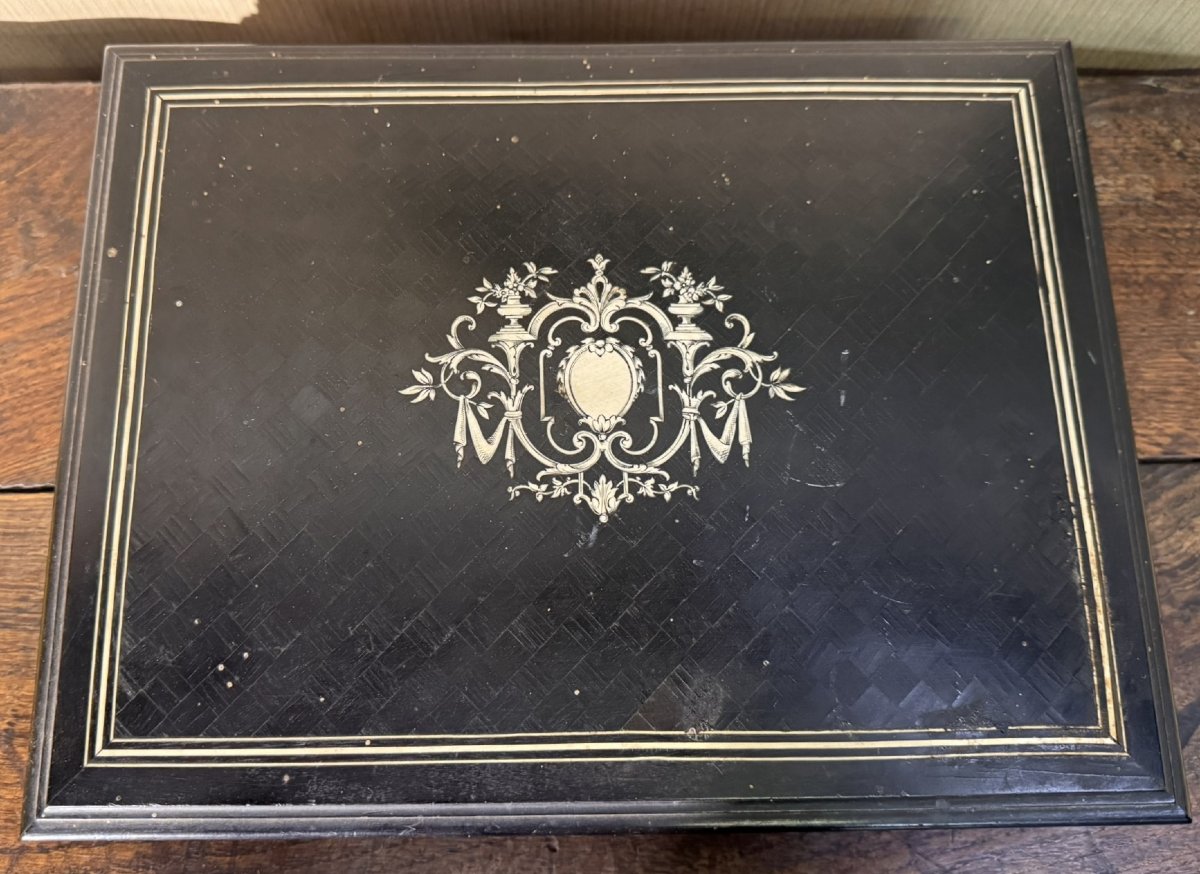 Coffret en ébène et acajou avec incrustations de matiére noble époque Napoléon III-photo-1