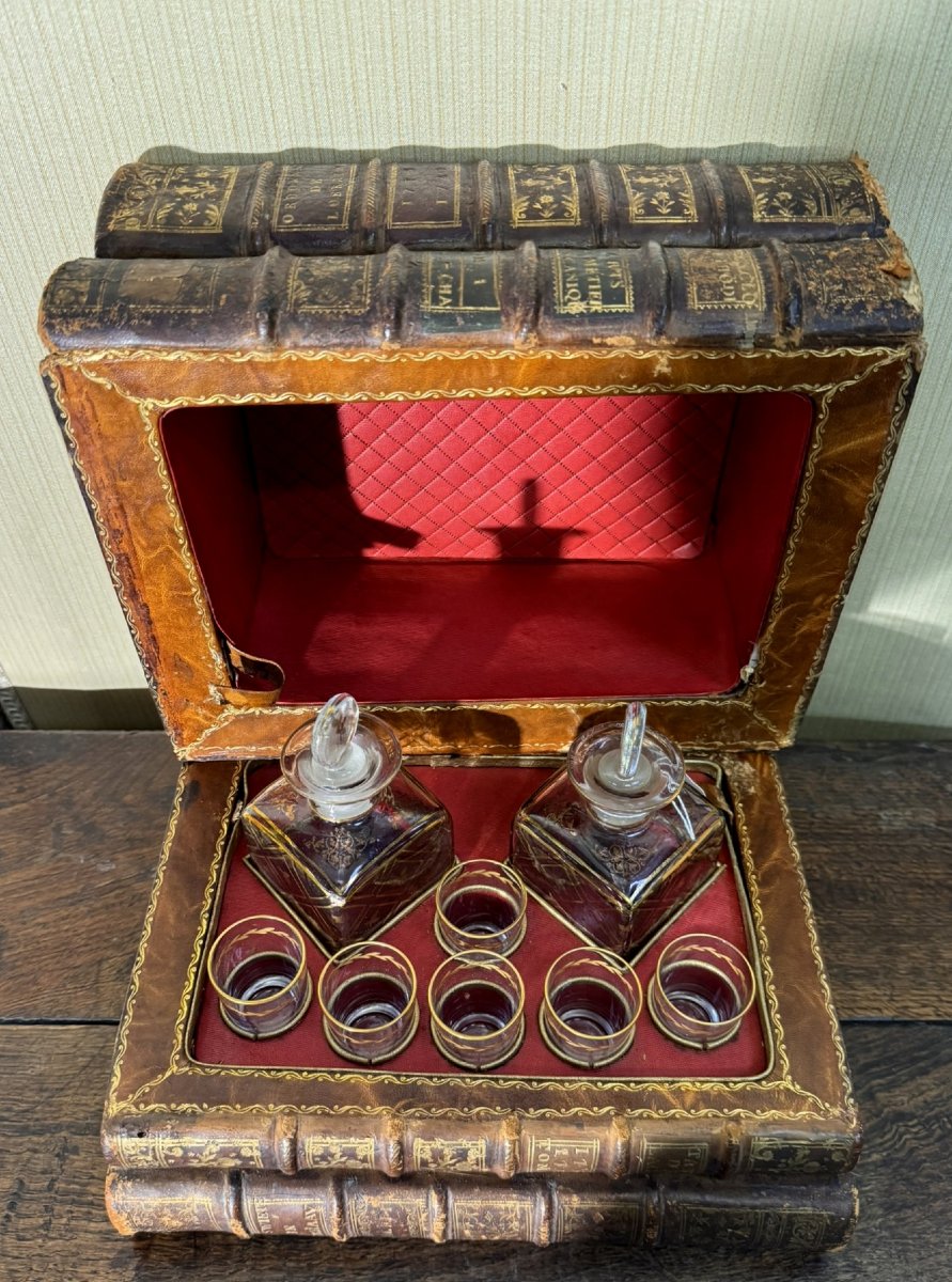 Trompe l'Oeil Liqueur Cellar Depicting Bound And Stacked Books From The Napoleon III Period-photo-3