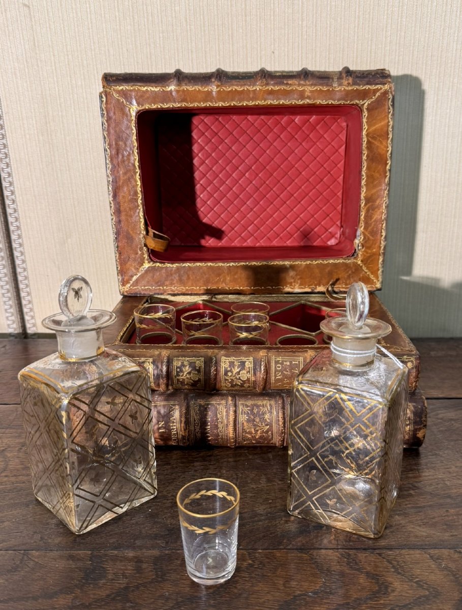 Trompe l'Oeil Liqueur Cellar Depicting Bound And Stacked Books From The Napoleon III Period-photo-4