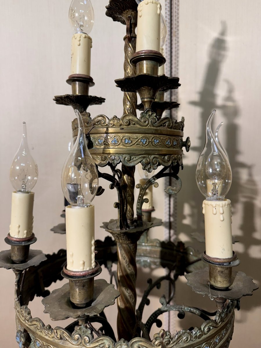 Grand chandelier d'église de style néo gothique en bronze et laiton doré-photo-3