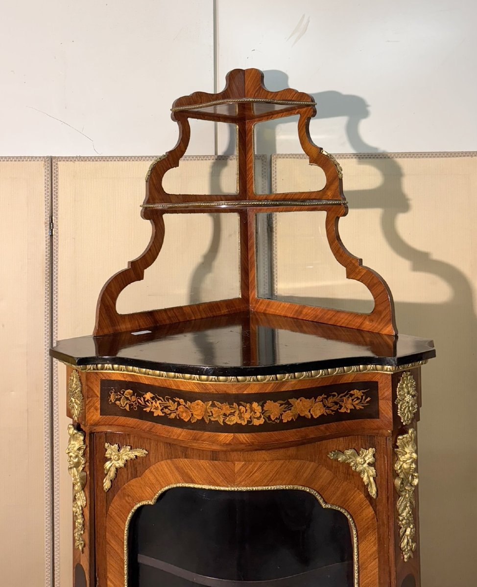 Encoignure galbée style Louis XIV en bois de rose et marquéterie-photo-2