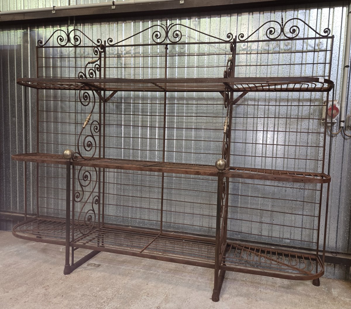 Very Large Iron Baker's Shelf-photo-6