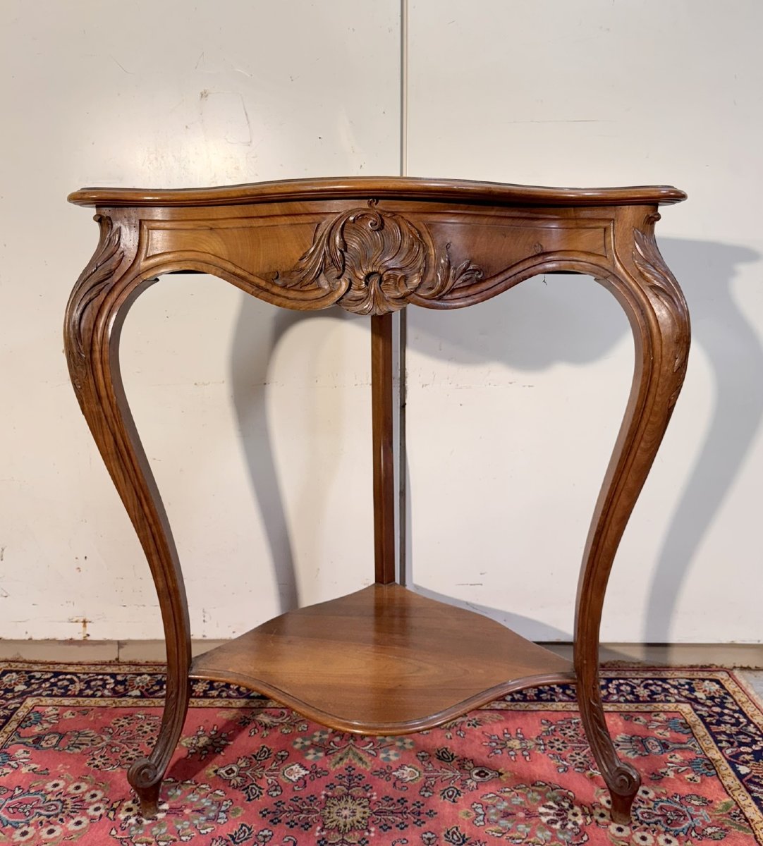 Rare console d'angle galbée style Louis XV en noyer-photo-1